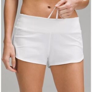 White Lululemon Speed Up Low-Rise Lined Short 2.5" Size 6